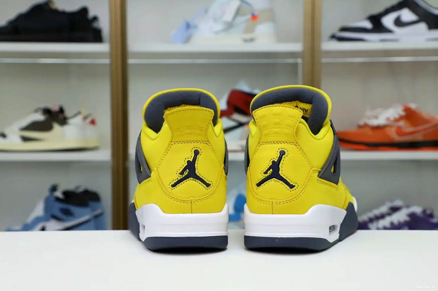 AIR RETRO 4 AIR Kimikick JORDAN 'LIGHTNING' JORDAN 2021 0817